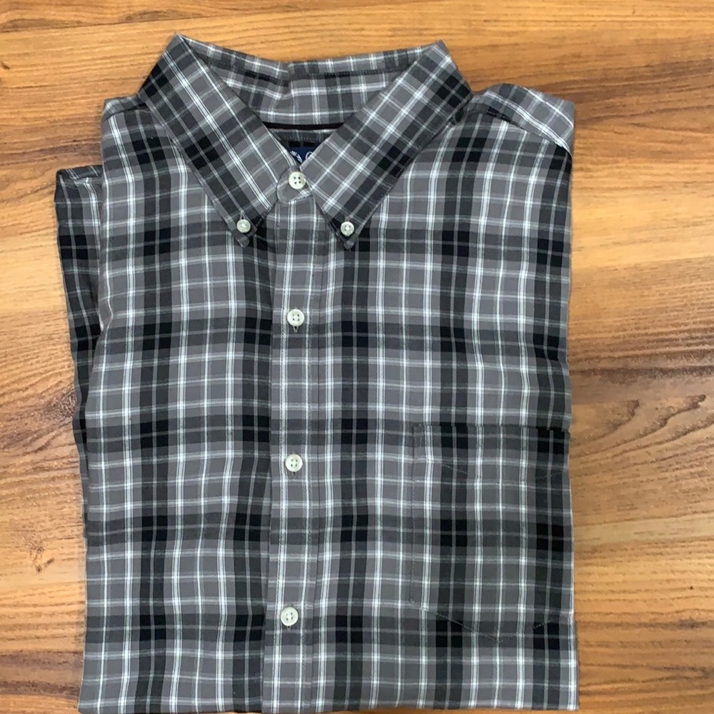 Chaps long sleeve button down shirt